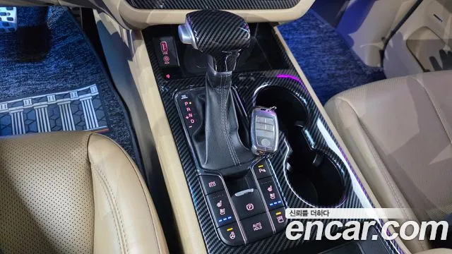 Kia Carnival 2019 thumb 9