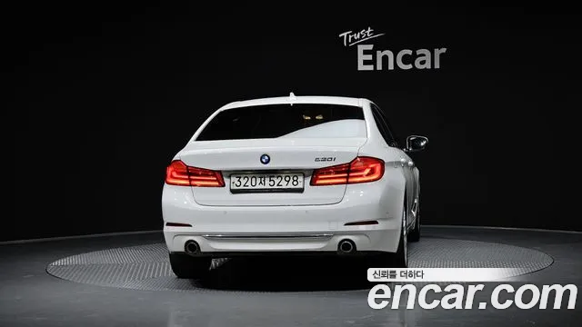BMW 5 серии 2020 thumb 3