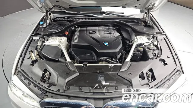 BMW 5 серии 2020 thumb 5