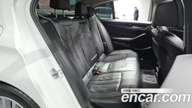 BMW 5 серии 2020 thumb 10