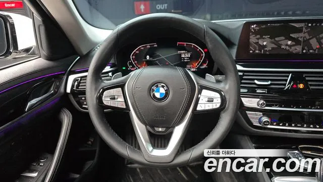 BMW 5 серии 2020 thumb 12