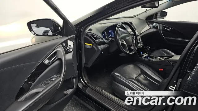 Hyundai Grandeur 2017 thumb 10