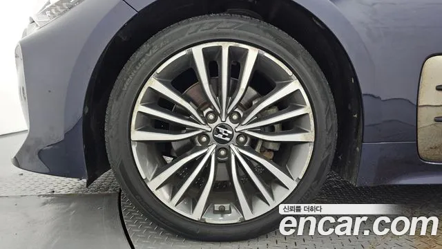 Kia Stinger 2019 thumb 5
