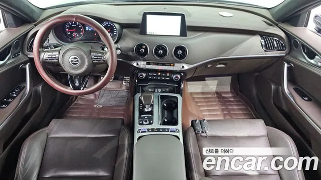 Kia Stinger 2019 thumb 7