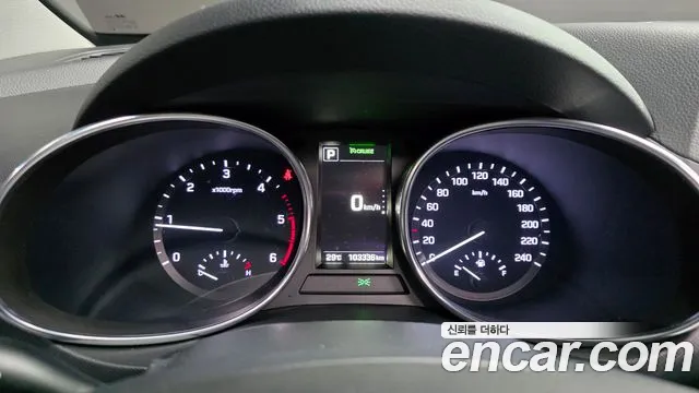Hyundai Santafe 2016 thumb 8