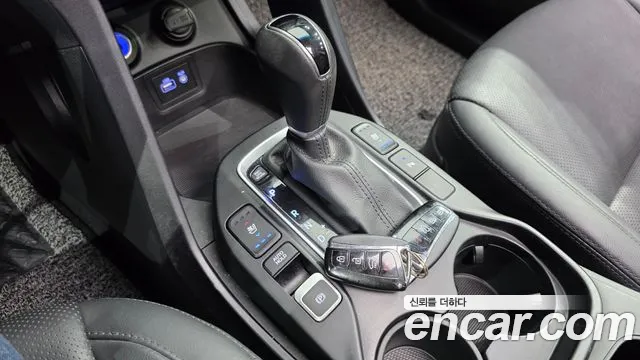 Hyundai Santafe 2016 thumb 9