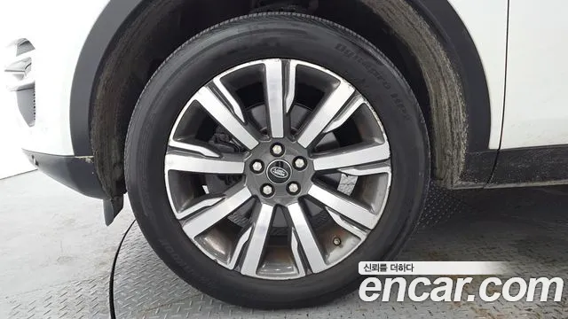 Land Rover Discovery Sport 2017 thumb 5