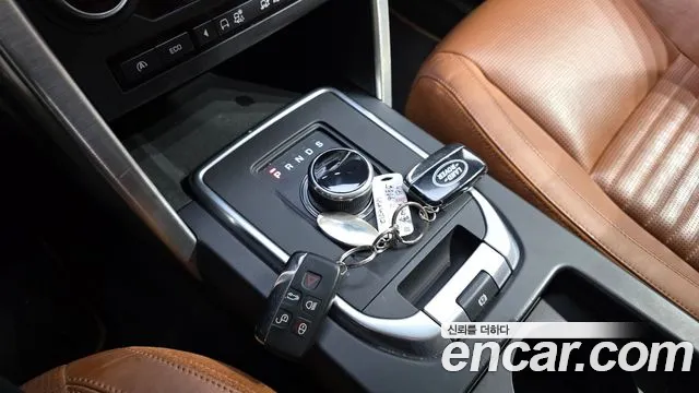 Land Rover Discovery Sport 2017 thumb 9