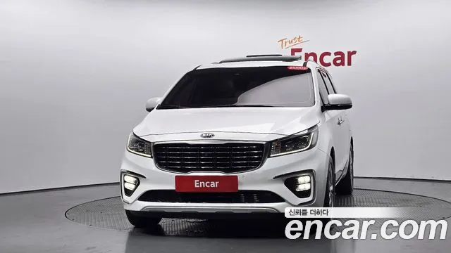 Kia Carnival 2019 thumb 2