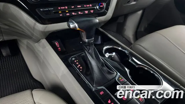 Kia Carnival 2019 thumb 8