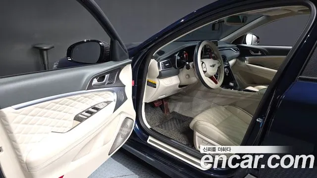 Genesis G70 2019 thumb 10