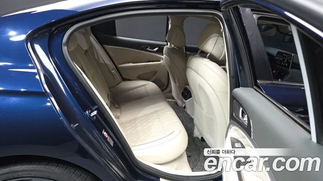 Genesis G70 2019 thumb 12