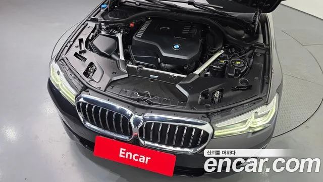 BMW 5 серии 2022 thumb 6