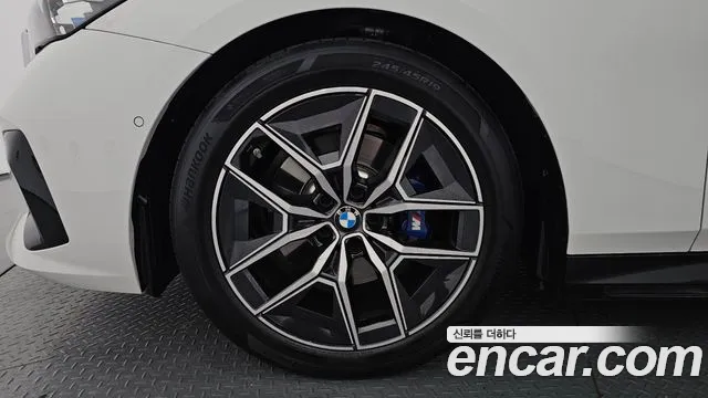 BMW 5 серии 2024 thumb 4