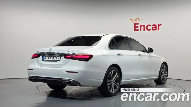 Mercedes-Benz E-Класс 2021 thumb 2