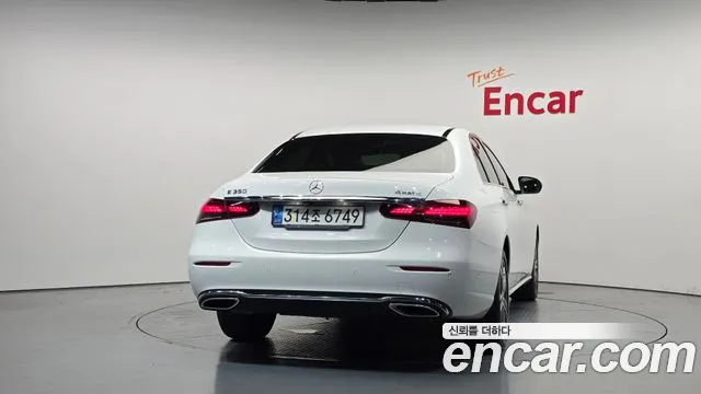 Mercedes-Benz E-Класс 2021 thumb 4