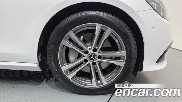 Mercedes-Benz E-Класс 2021 thumb 5