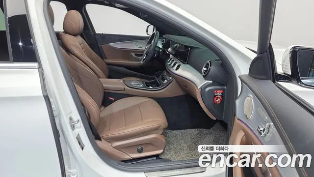 Mercedes-Benz E-Класс 2021 thumb 11