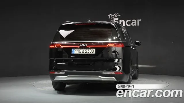 Kia Carnival 2022 thumb 4