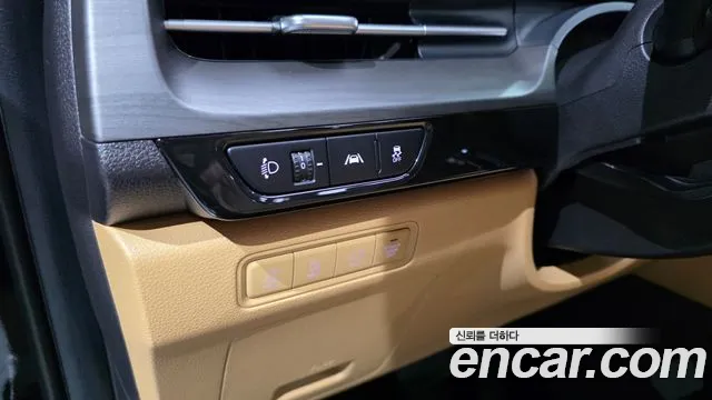 Kia Carnival 2022 thumb 9