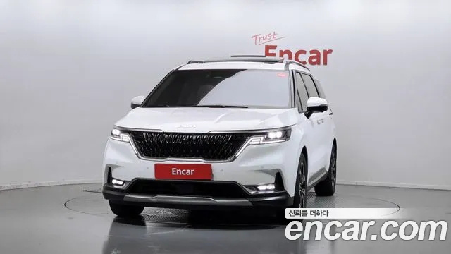Kia Carnival 2023 thumb 3