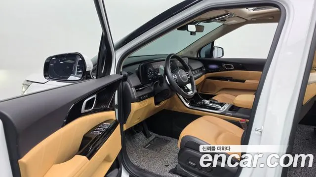 Kia Carnival 2023 thumb 10