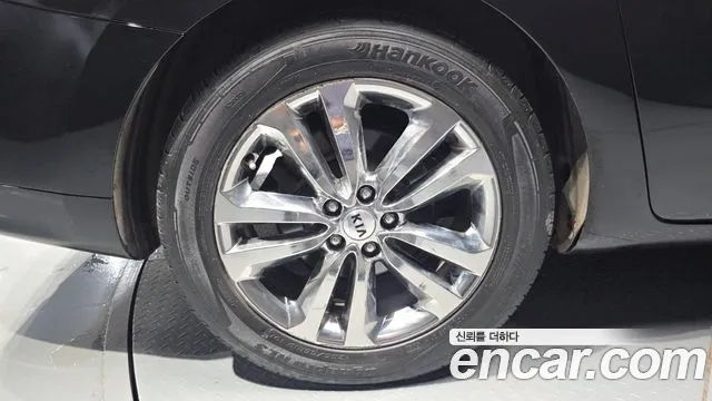 Kia Carnival 2016 thumb 5