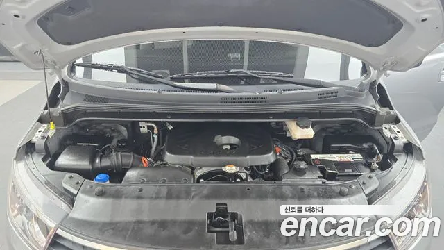 Hyundai Starex 2019 thumb 6