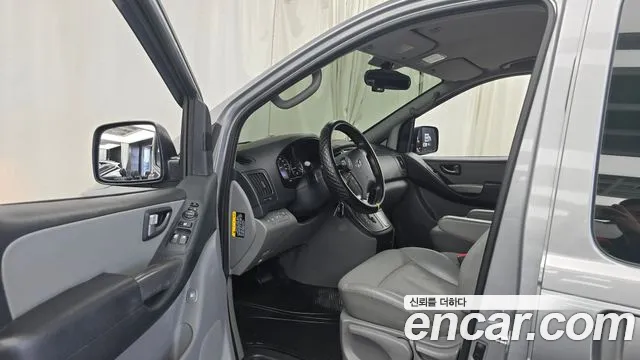 Hyundai Starex 2019 thumb 10