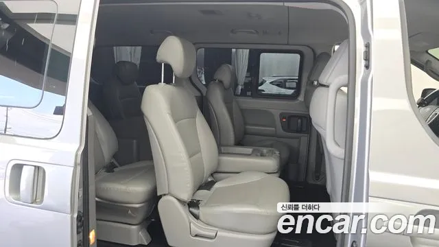Hyundai Starex 2019 thumb 12
