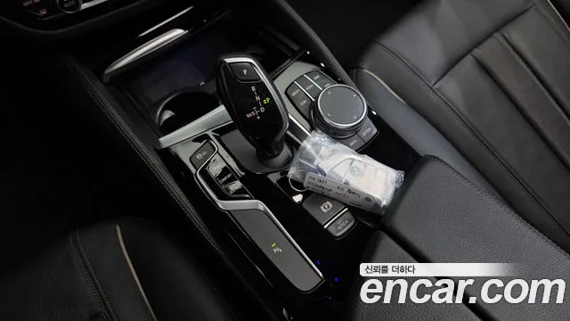 BMW 5 серии 2020 thumb 9
