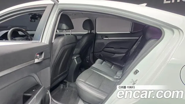 Hyundai Elantra 2019 thumb 11