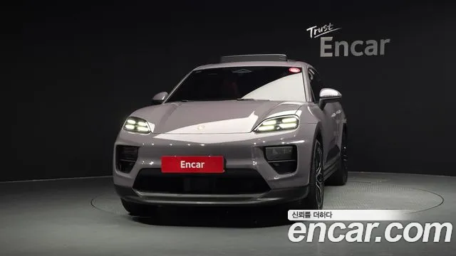 Porsche Macan EV 2025 thumb 3