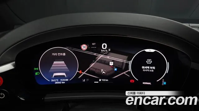 Porsche Macan EV 2025 thumb 8