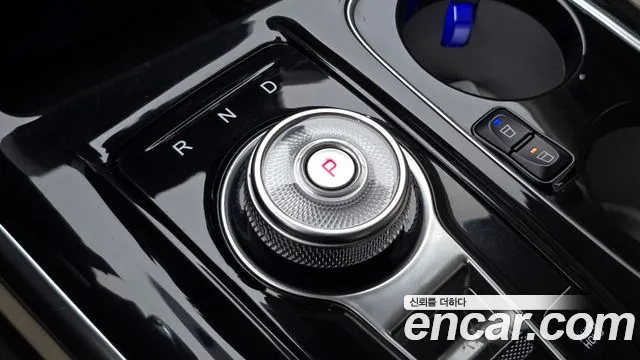 Kia Carnival 2021 thumb 9