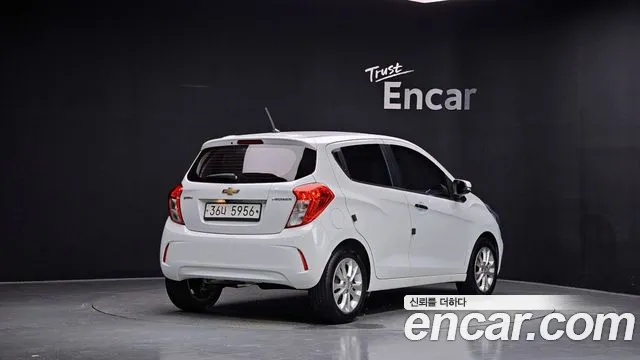 Chevrolet Spark 2018 thumb 2