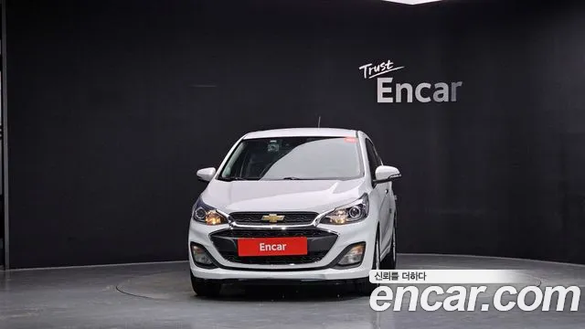 Chevrolet Spark 2018 thumb 3