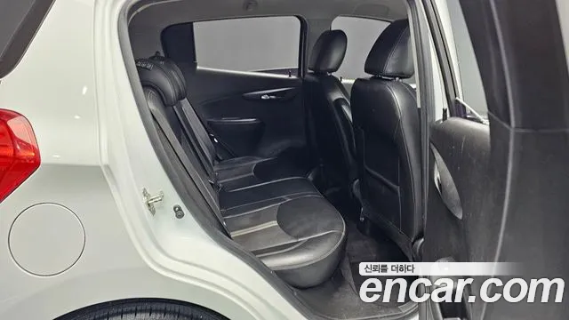 Chevrolet Spark 2018 thumb 12