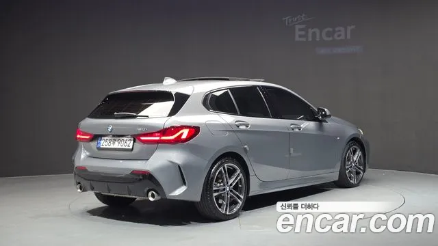 BMW 1 серии 2023 thumb 2