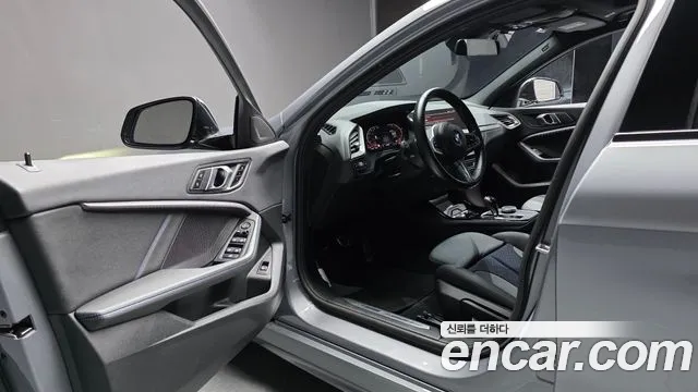 BMW 1 серии 2023 thumb 10