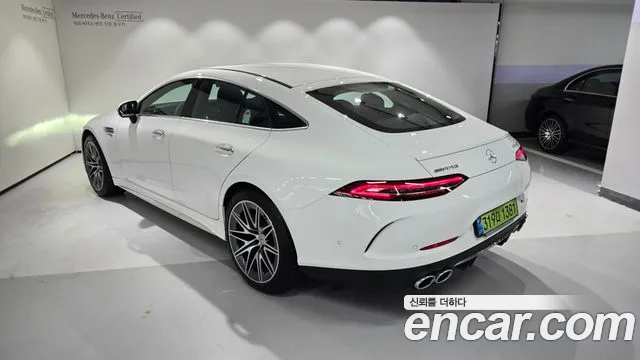 Mercedes-Benz AMG GT 2026 thumb 3
