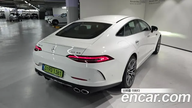 Mercedes-Benz AMG GT 2026 thumb 4
