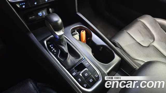Hyundai Santa Fe 2018 thumb 9