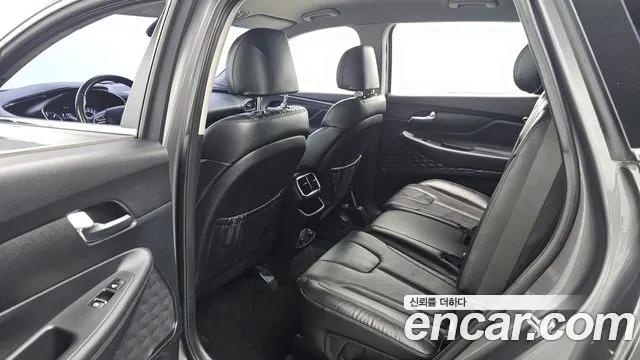 Hyundai Santa Fe 2018 thumb 11