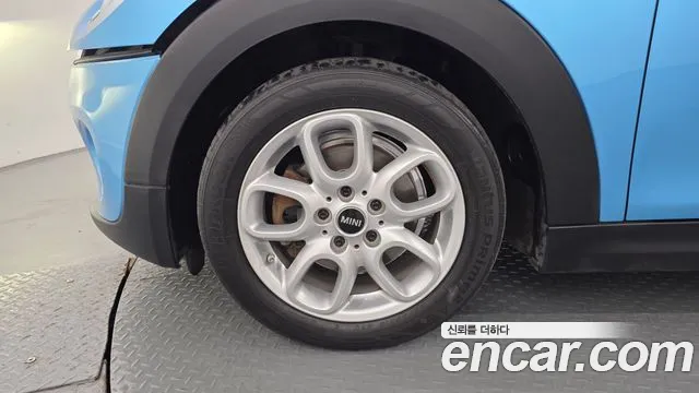 Mini Cooper 2019 thumb 5