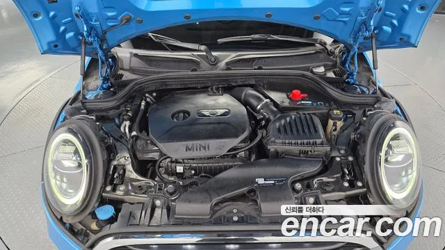 Mini Cooper 2019 thumb 6