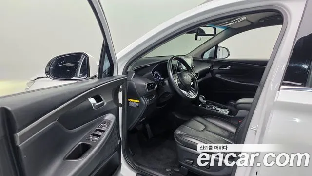 Hyundai Santa Fe 2018 thumb 10