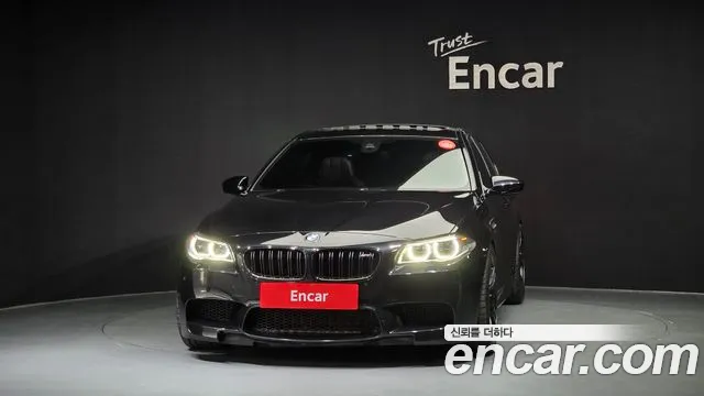 BMW M5 2016 thumb 3