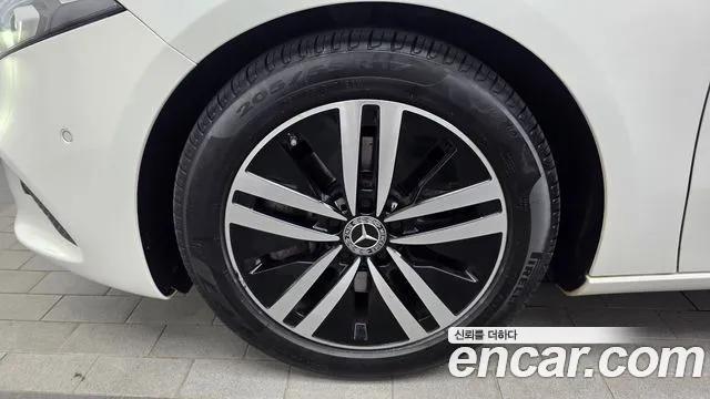 Mercedes-Benz A-Класс 2021 thumb 5