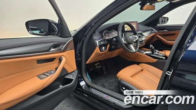BMW 5 серии 2023 thumb 9